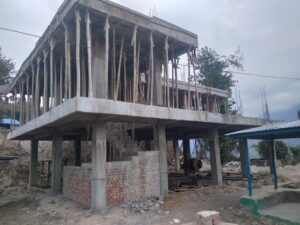 building-of-healthpost-stranded-photo_khotang