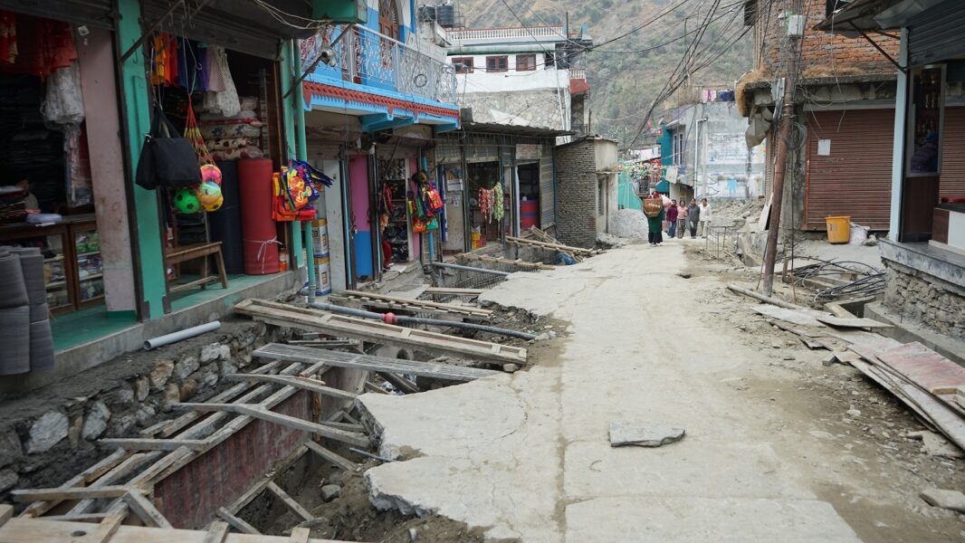 Darbang bazar dhal ra nali