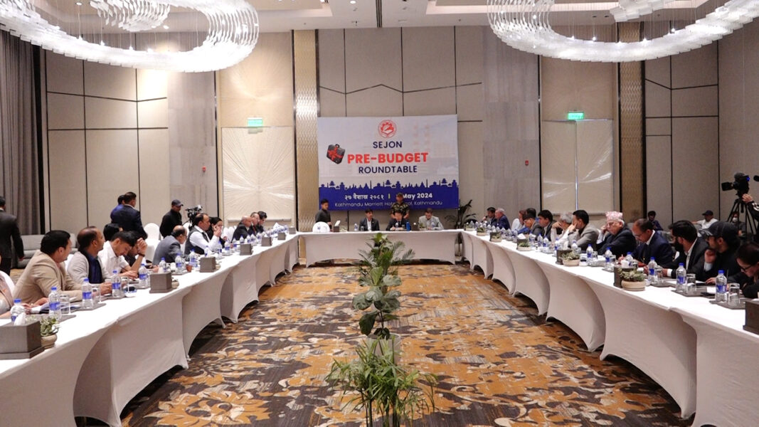 FINAL_00_16_32_19_Still027-1715240026