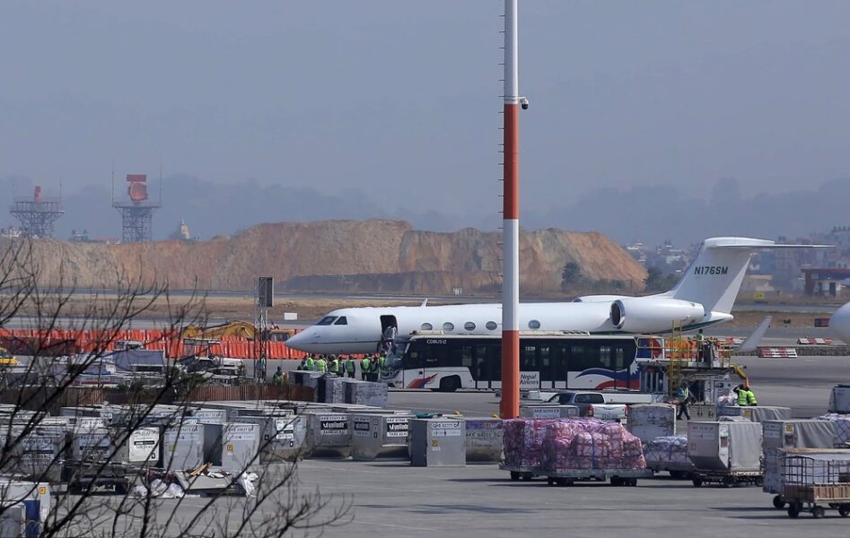 america-plane2025-03-05-12-11-41