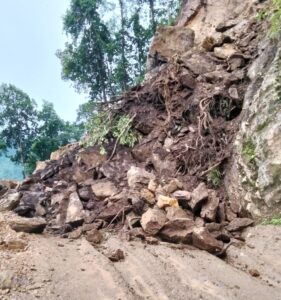 Kechana Kanchangangha Sadak Pahiro1