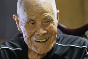 Japan Mt Fuji Oldest Climber