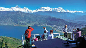 tourists-in-pokhara