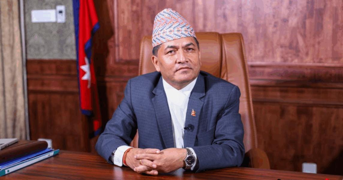 एकनारायण-अर्याल-मुख्यसचिव