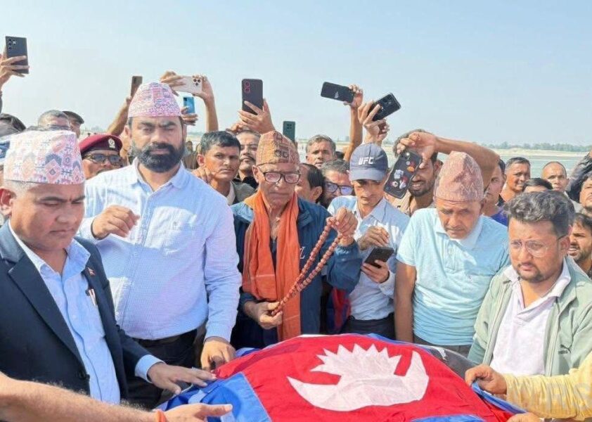 202510211305-61221cfe-5781-4d3d-bb74-01404465ff6b_medium