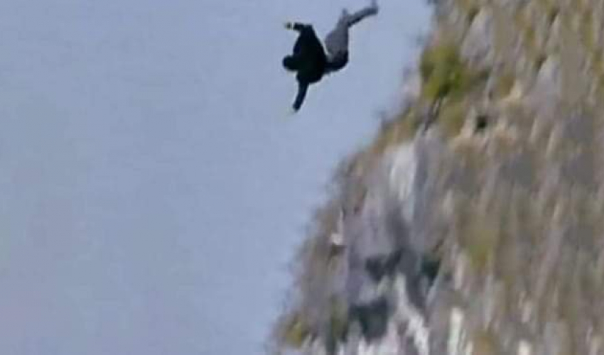 bhir-bata-ladera-jyan-gayo1696416294