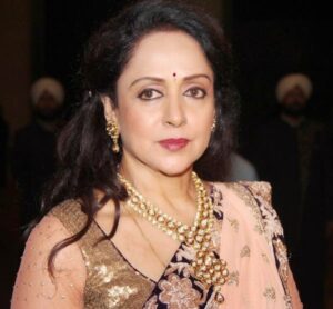 Hema-Malini-2-260612130204121757