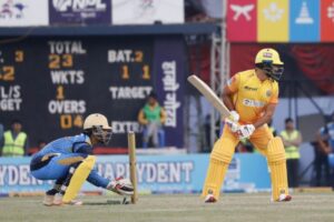 KB_KTM__U3A4323-1536×1026-1-768×513