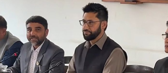 ravi-696×305